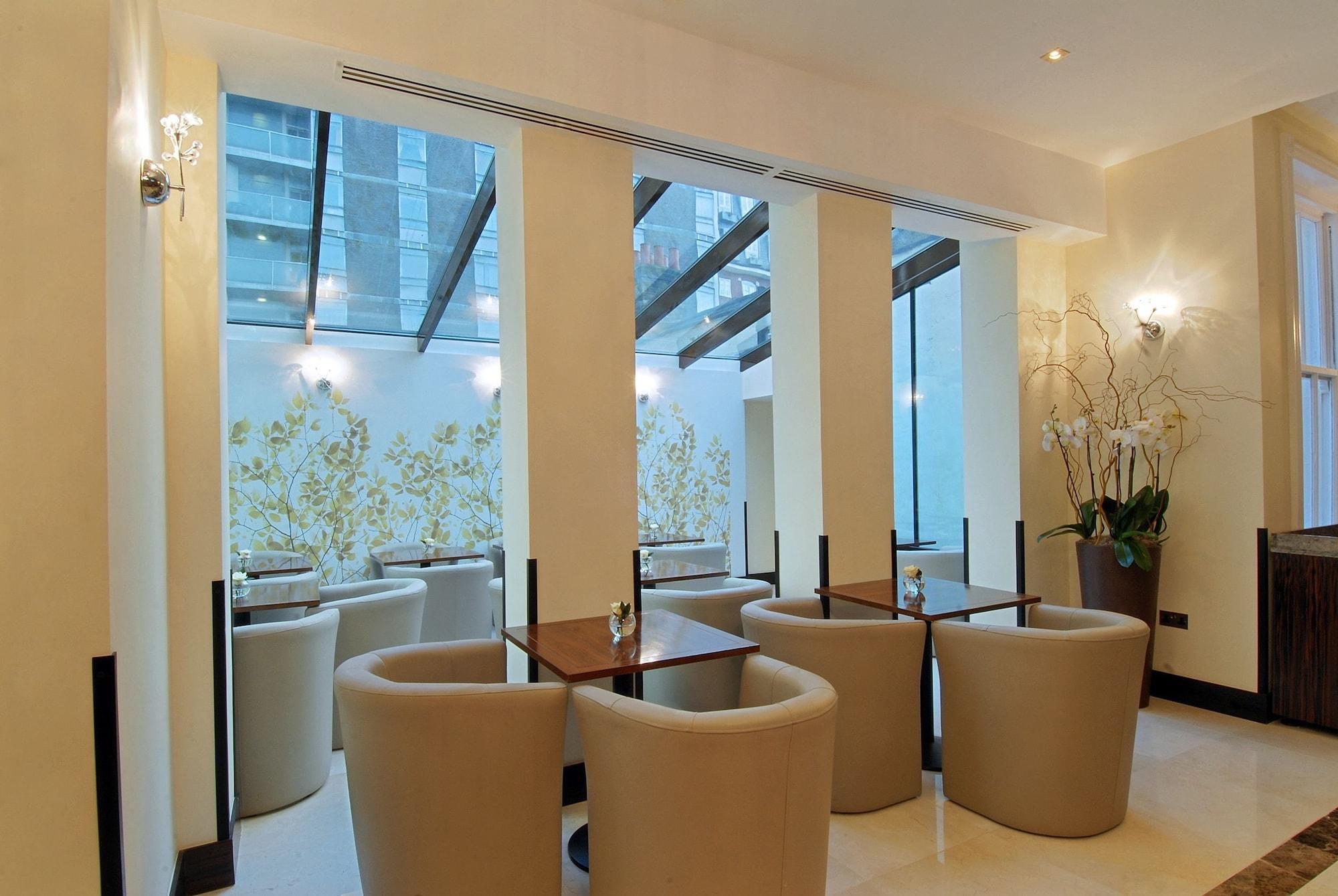 Park Grand Mayfair London Luaran gambar The interior of the hotel